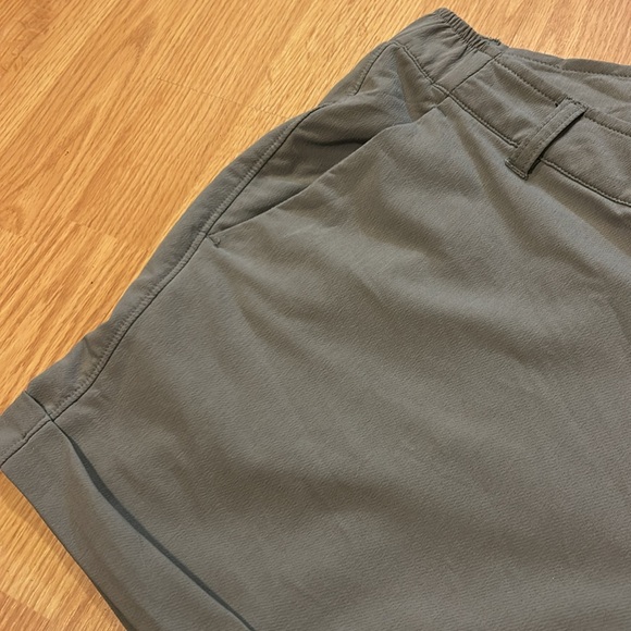 {Free Fly} Bamboo Activewear Hiking Cuffed Shorts - Picture 7 of 7